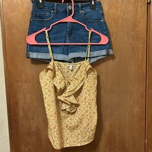 Cute floral ruffle tank